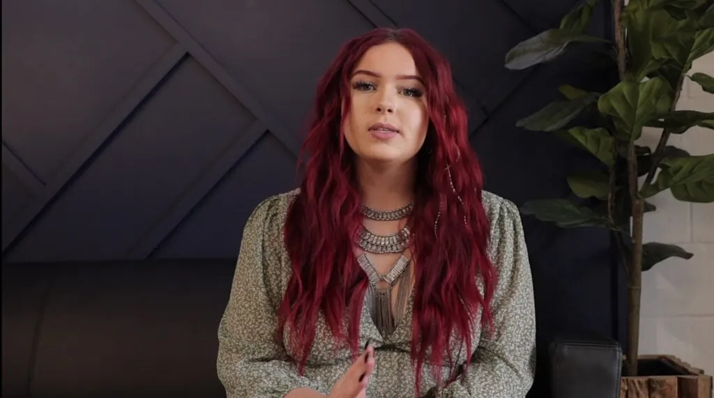 UETV Bohemian Waves with Kiley