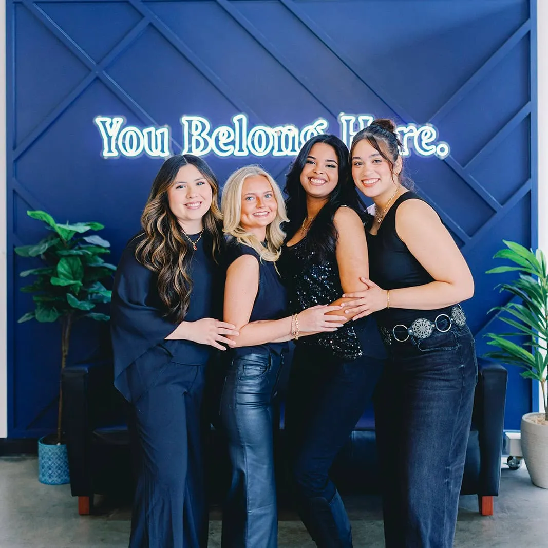 C4BE66CB FD61 4BD7 93AD ABF7AEE19145 1 201 a - Urban Eve