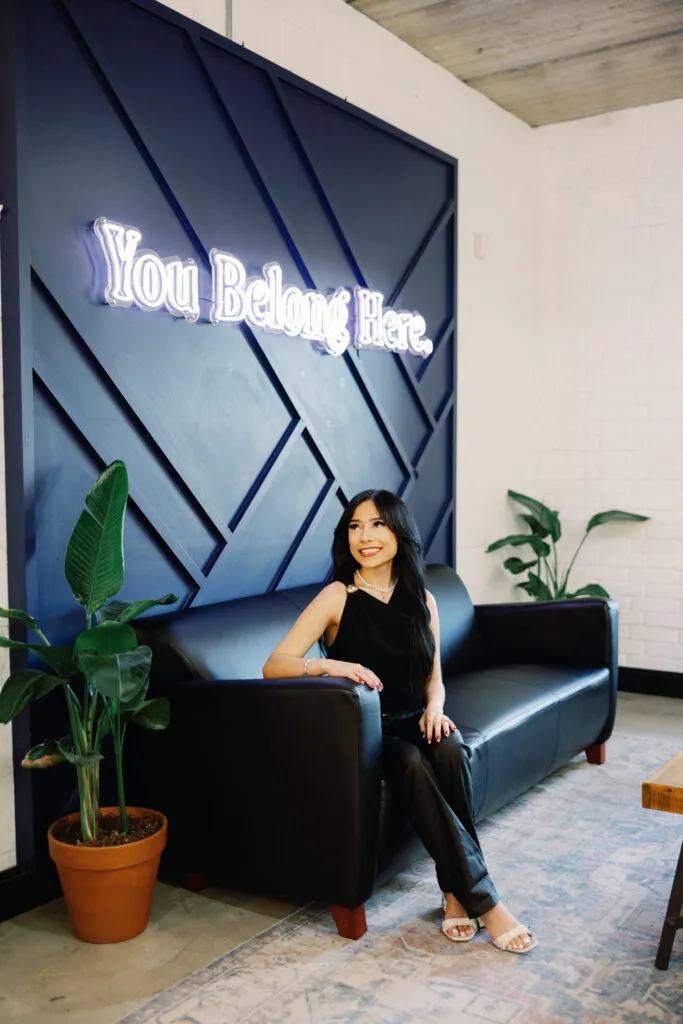 8E7A2114 - Urban Eve