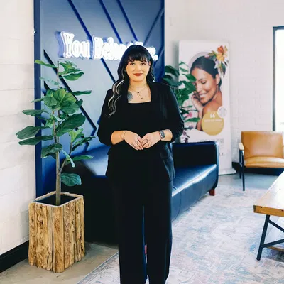 E21DC279 E905 45E4 B2C8 7D1918BCCA9B 1 201 a - Urban Eve